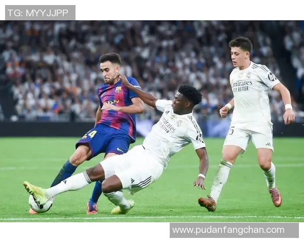 巴萨惨遭皇马狂虐0比7全场回顾揭示足球赛场的残酷与荣耀 巴萨惨遭皇马狂虐0比7全场回顾揭示足球赛场的残酷与荣耀