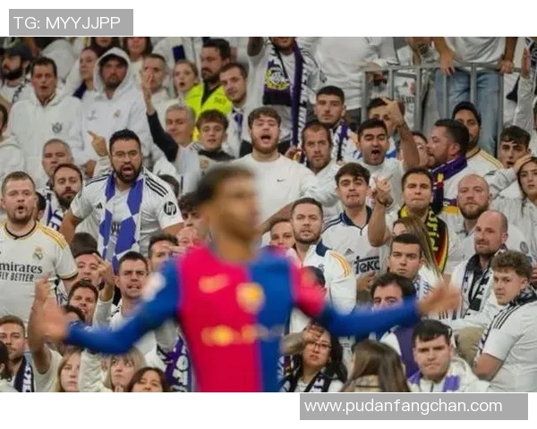 皇马与巴萨激战正酣8月14日经典对决再掀足球热潮 皇马与巴萨激战正酣8月14日经典对决再掀足球热潮