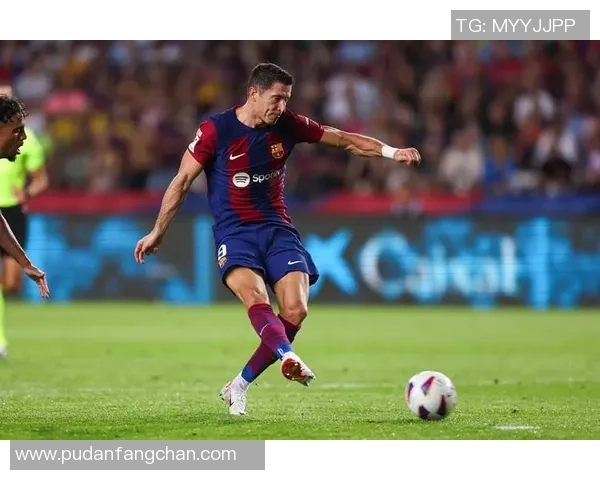 米内罗竞技迎战巴甘蒂诺争夺联赛关键三分的激烈对决 米内罗竞技迎战巴甘蒂诺争夺联赛关键三分的激烈对决