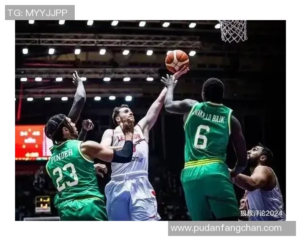 热身赛精彩对决美国篮球队迎战澳大利亚队展现实力与团队合作 热身赛精彩对决美国篮球队迎战澳大利亚队展现实力与团队合作